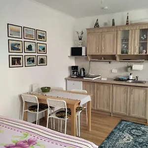 https://eco-lux-apart.hotels-in-ljubljana.com
